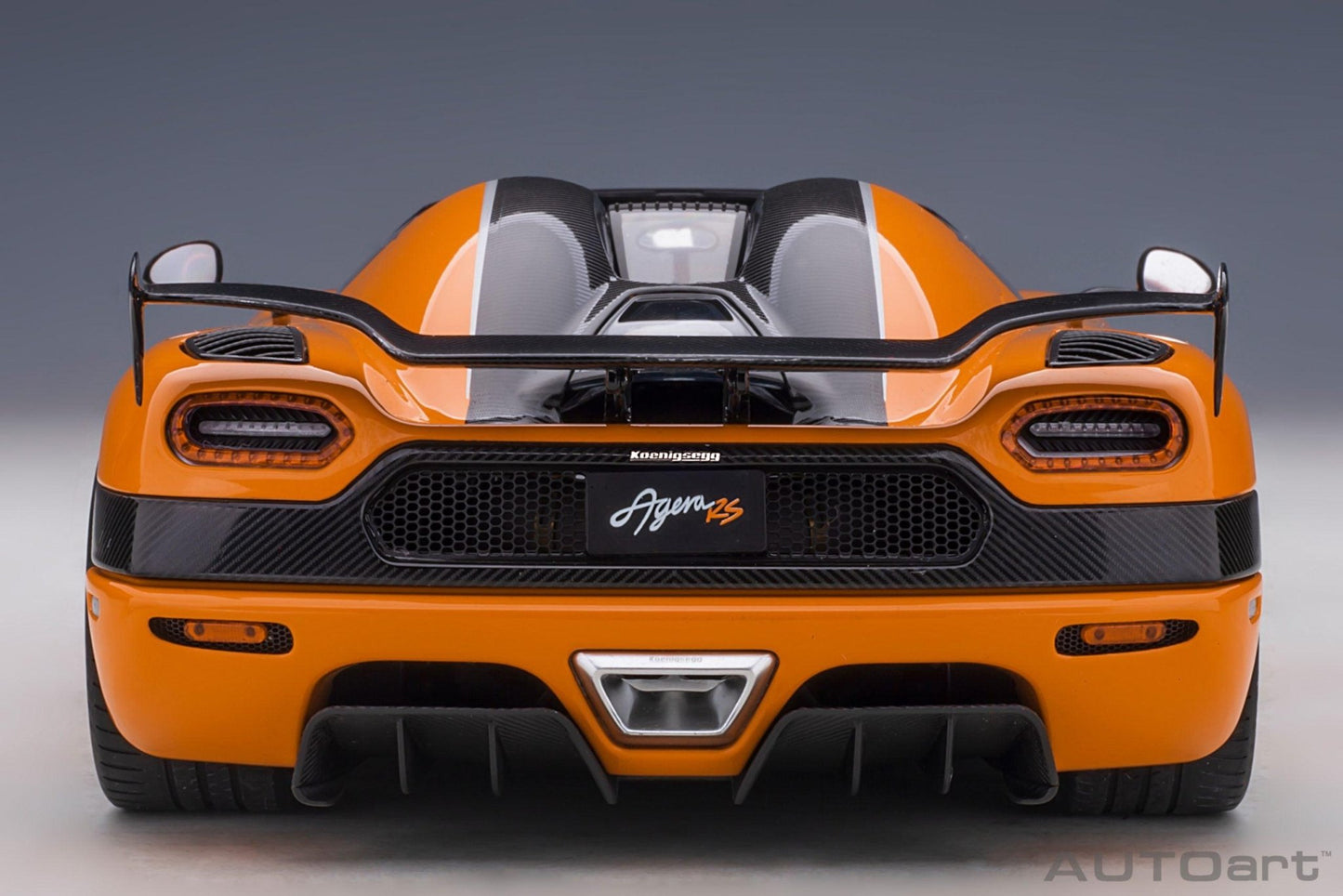 AutoArt Koenigsegg Agera RS - Cone Orange / Carbon with Black accents 1:18 Modell - Artexio