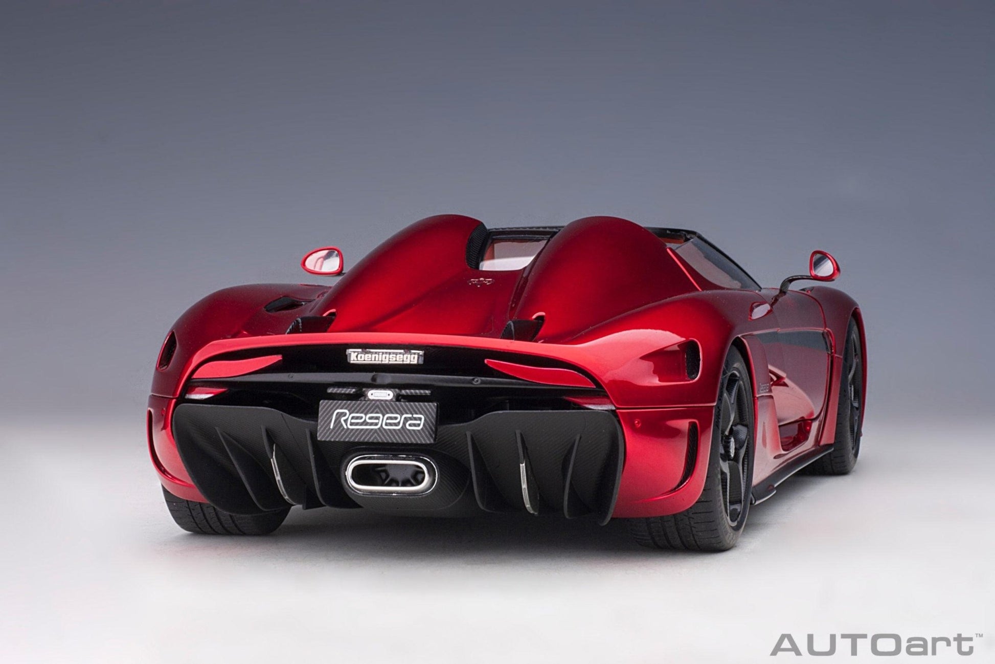 AutoArt Koenigsegg Regera - Candy Red 1:18 Modell - Artexio