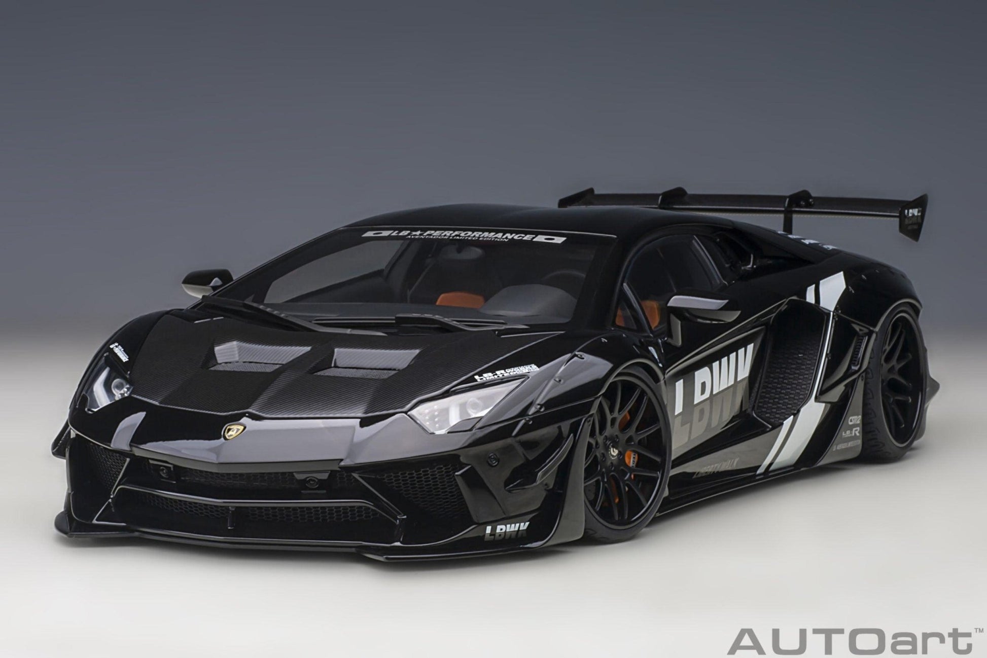 AutoArt Lamborghini Aventador Liberty Walk LB - Works Limited Edition - LBWK Livery 1:18 Modell - Artexio