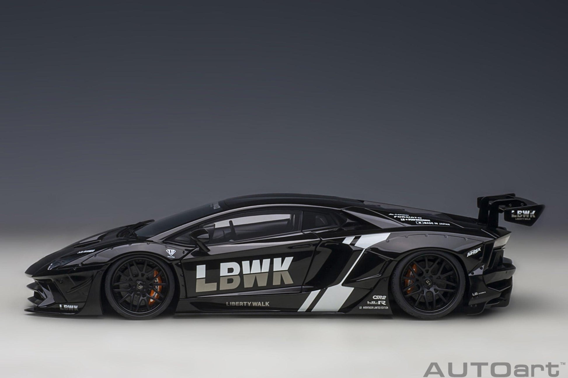 AutoArt Lamborghini Aventador Liberty Walk LB - Works Limited Edition - LBWK Livery 1:18 Modell - Artexio