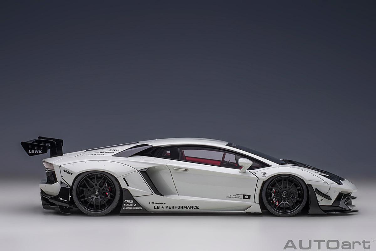 AutoArt Lamborghini Aventador Liberty Walk LB - Works Limited Edition - Metallic White 1:18 Modell - Artexio