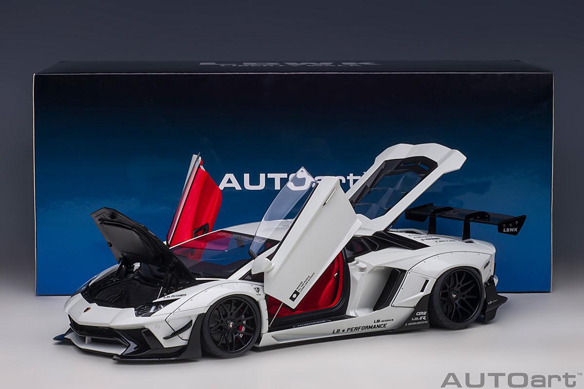 AutoArt Lamborghini Aventador Liberty Walk LB - Works Limited Edition - Metallic White 1:18 Modell - Artexio