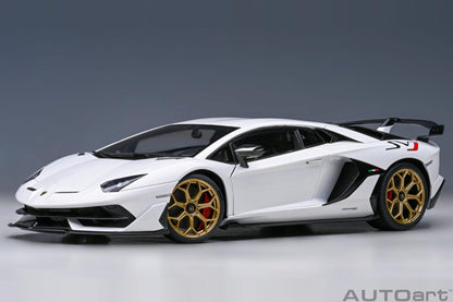 AutoArt Lamborghini Aventador SVJ - Bianco Asopo 1:18 Modell - Artexio