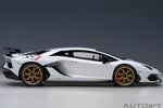 AutoArt Lamborghini Aventador SVJ - Bianco Asopo 1:18 Modell