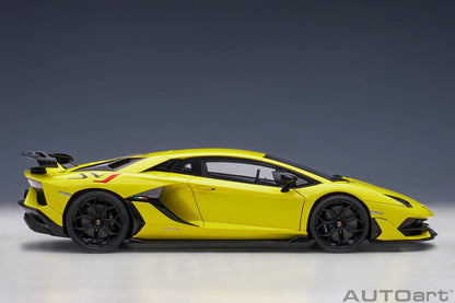 AutoArt Lamborghini Aventador SVJ - Giallo Tenerife 1:18 Modell - Artexio