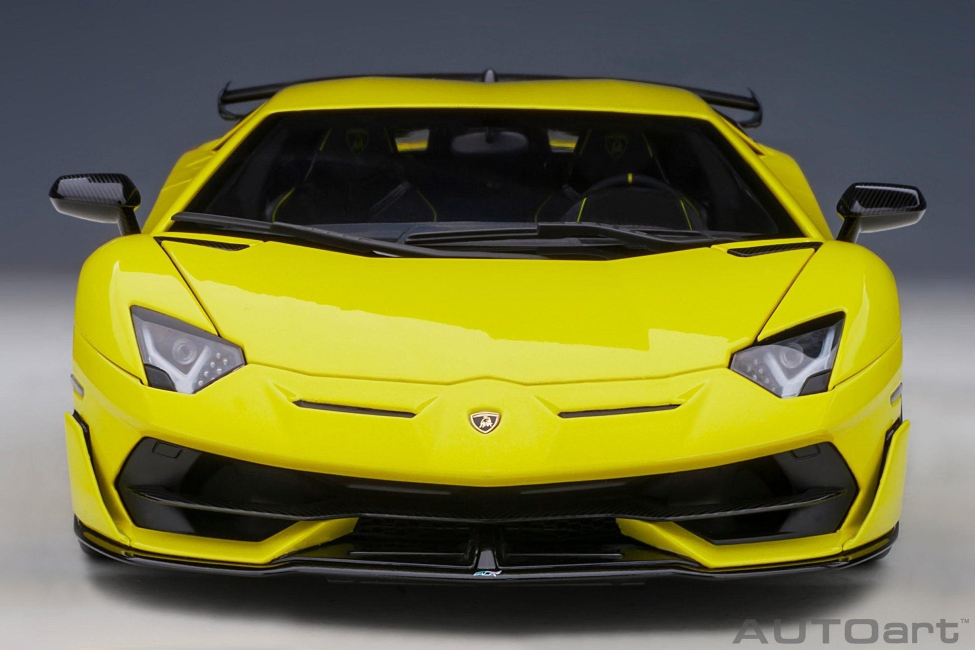 AutoArt Lamborghini Aventador SVJ - Giallo Tenerife 1:18 Modell - Artexio