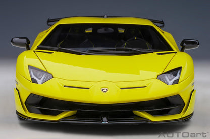 AutoArt Lamborghini Aventador SVJ - Giallo Tenerife 1:18 Modell - Artexio