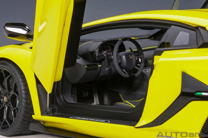 AutoArt Lamborghini Aventador SVJ - Giallo Tenerife 1:18 Modell - Artexio