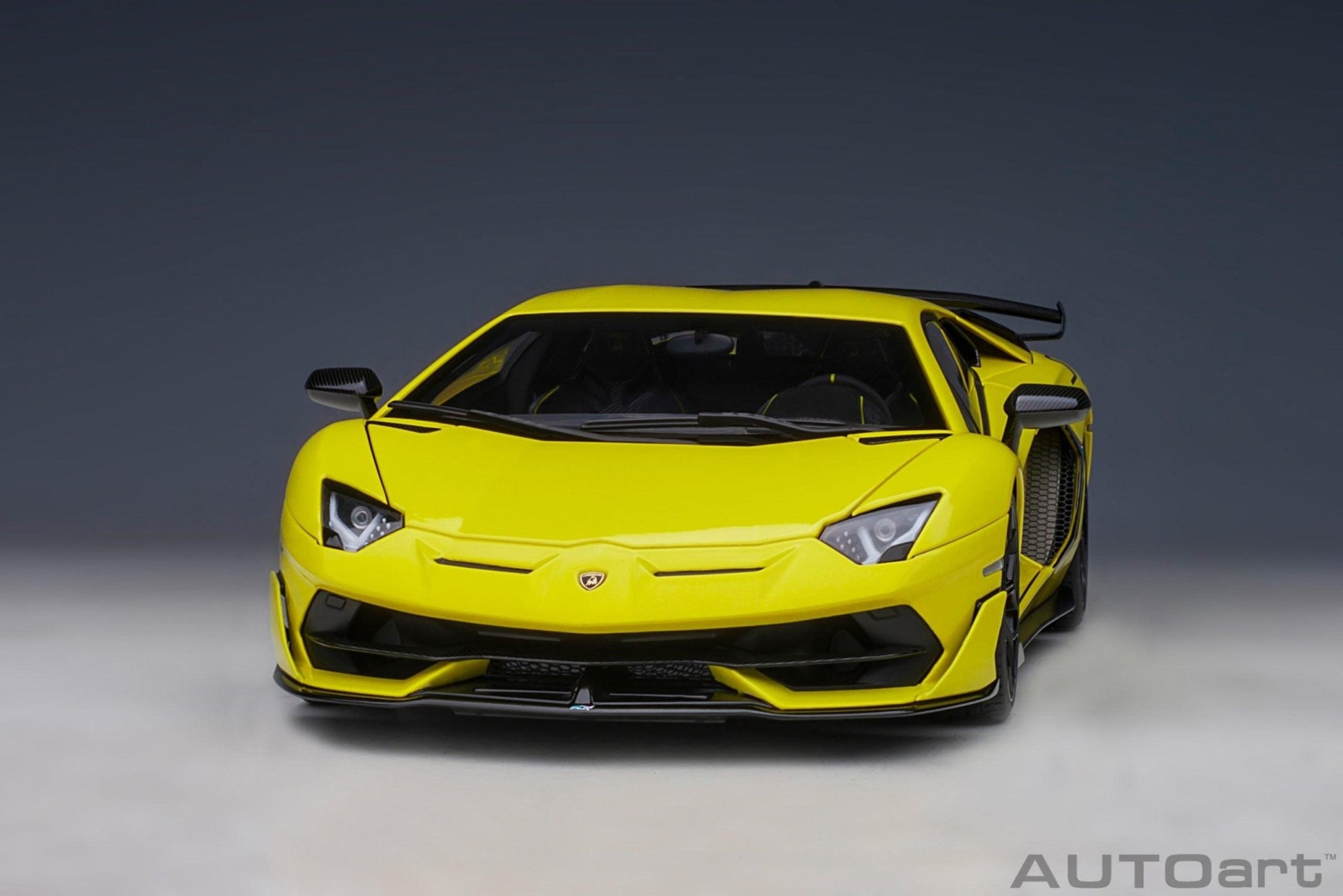 AutoArt Lamborghini Aventador SVJ - Giallo Tenerife 1:18 Modell - Artexio