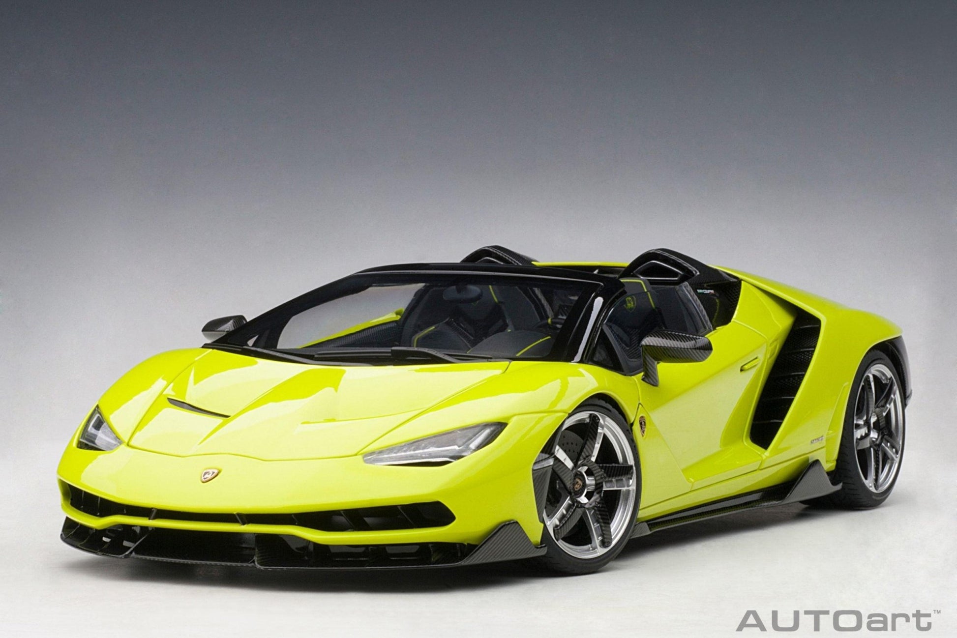 AutoArt Lamborghini Centenario Roadster - Verde Scandal/Solid Light Green 1:18 Modell - Artexio