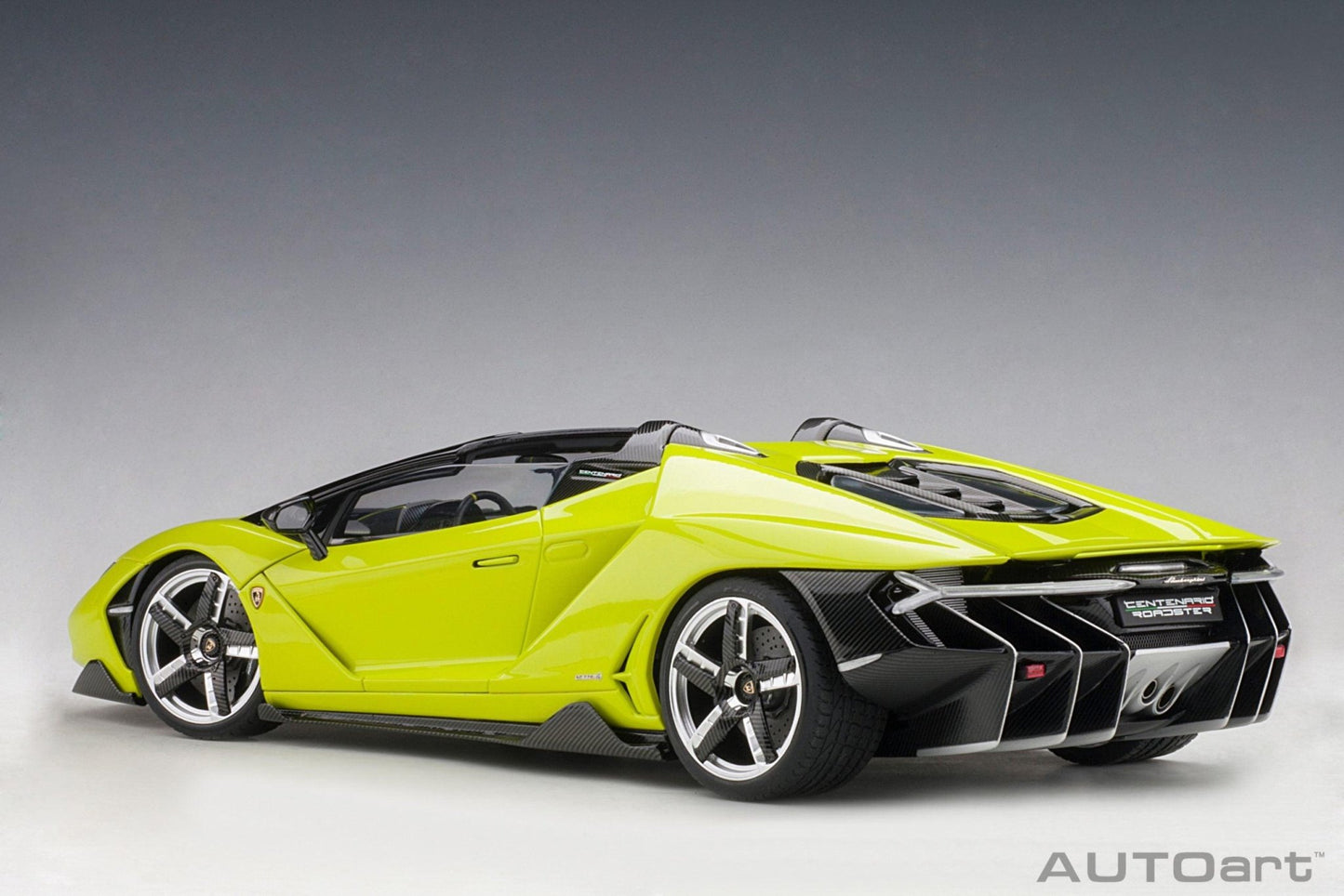 AutoArt Lamborghini Centenario Roadster - Verde Scandal/Solid Light Green 1:18 Modell - Artexio