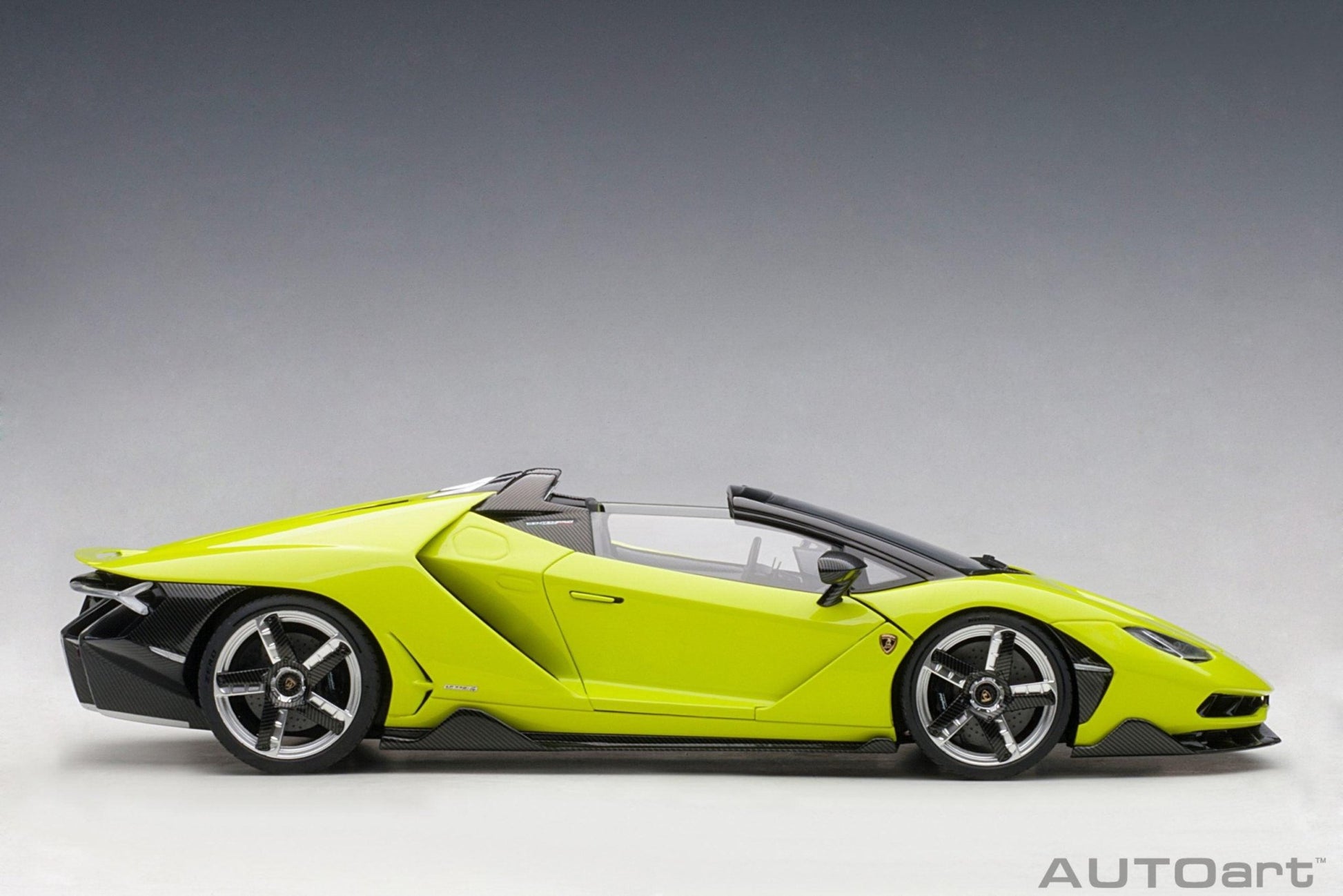 AutoArt Lamborghini Centenario Roadster - Verde Scandal/Solid Light Green 1:18 Modell - Artexio