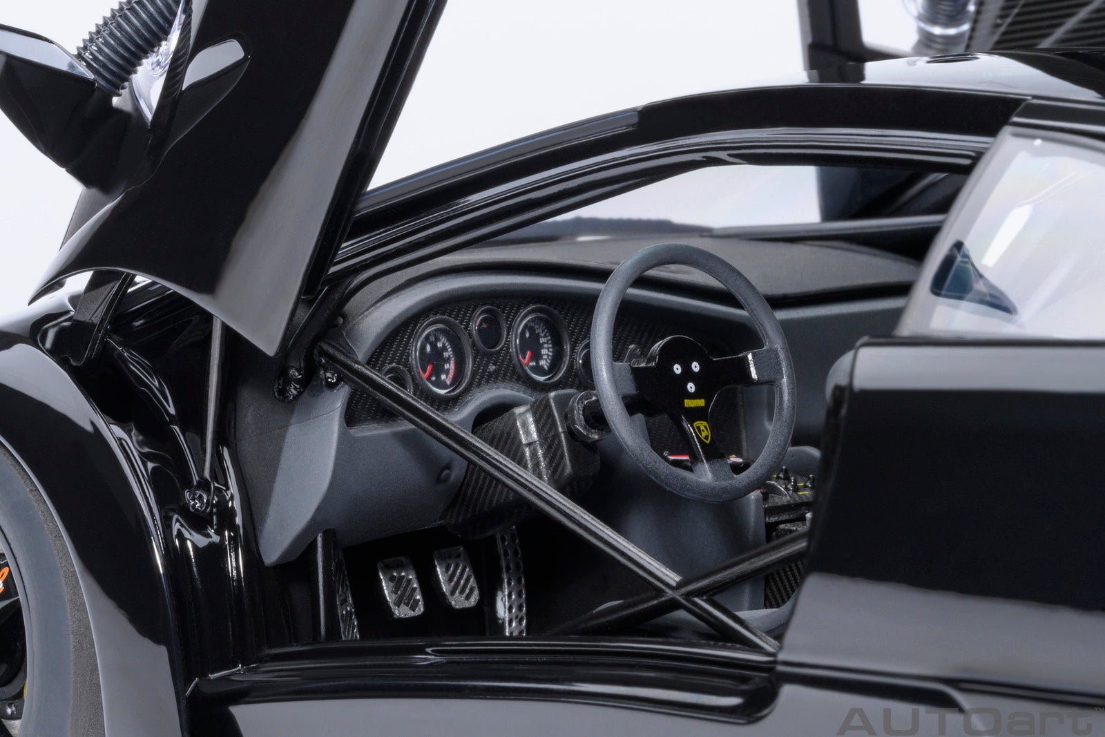 AutoArt Lamborghini Diablo GTR (Deep Black) 1:18 Modell