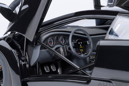 AutoArt Lamborghini Diablo GTR (Deep Black) 1:18 Modell