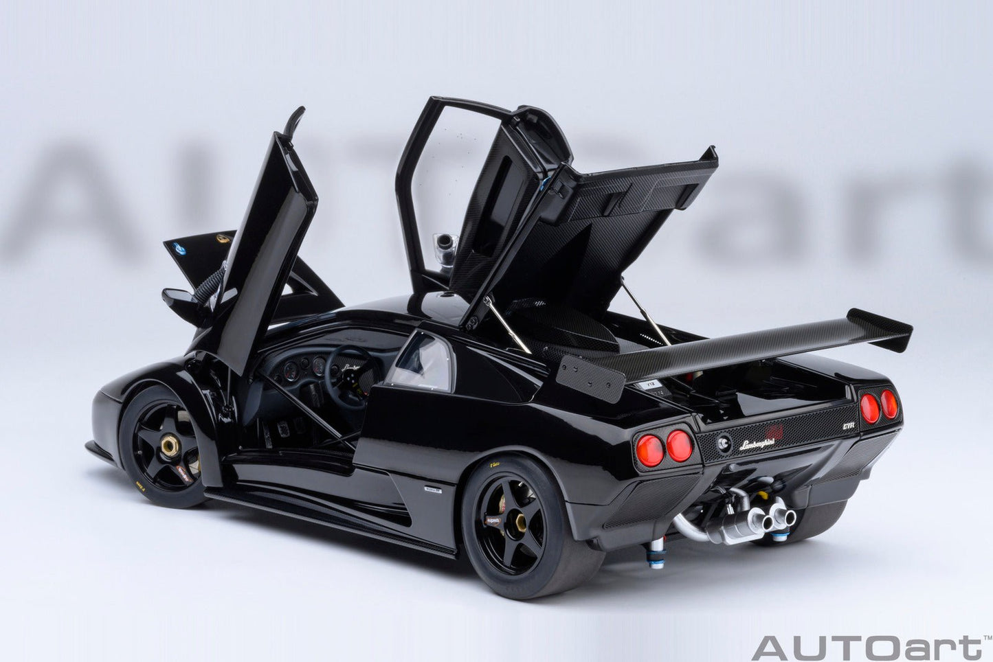AutoArt Lamborghini Diablo GTR (Deep Black) 1:18 Modell