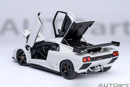 AutoArt Lamborghini Diablo GTR (Impact White) 1:18 Modell