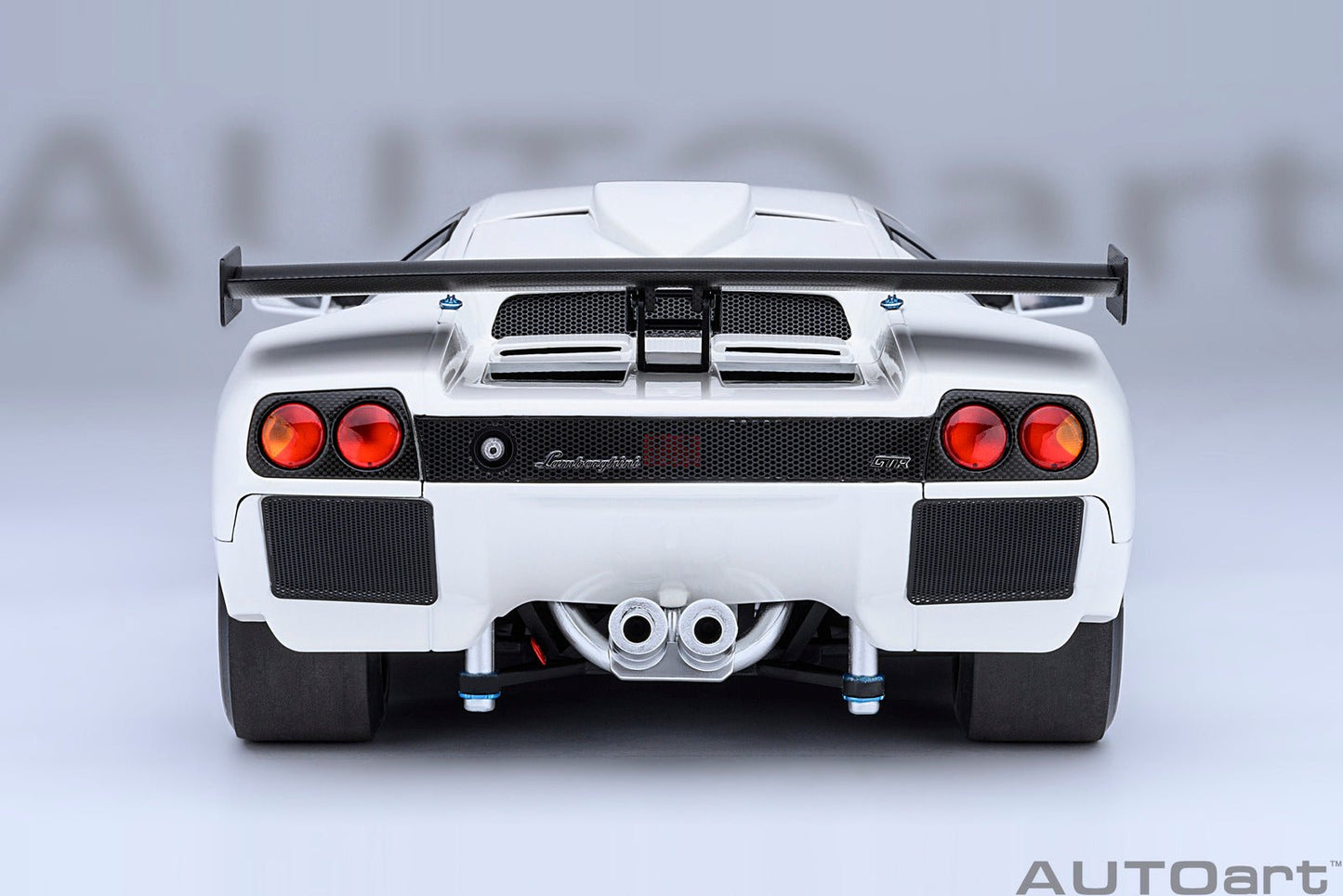 AutoArt Lamborghini Diablo GTR (Impact White) 1:18 Modell
