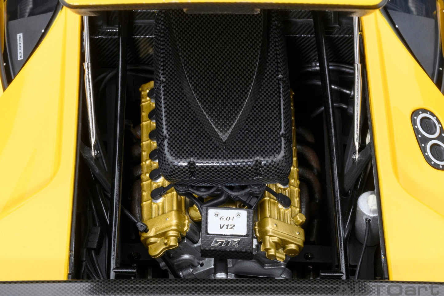 AutoArt Lamborghini Diablo GTR (Superfly Yellow) 1:18 Modell