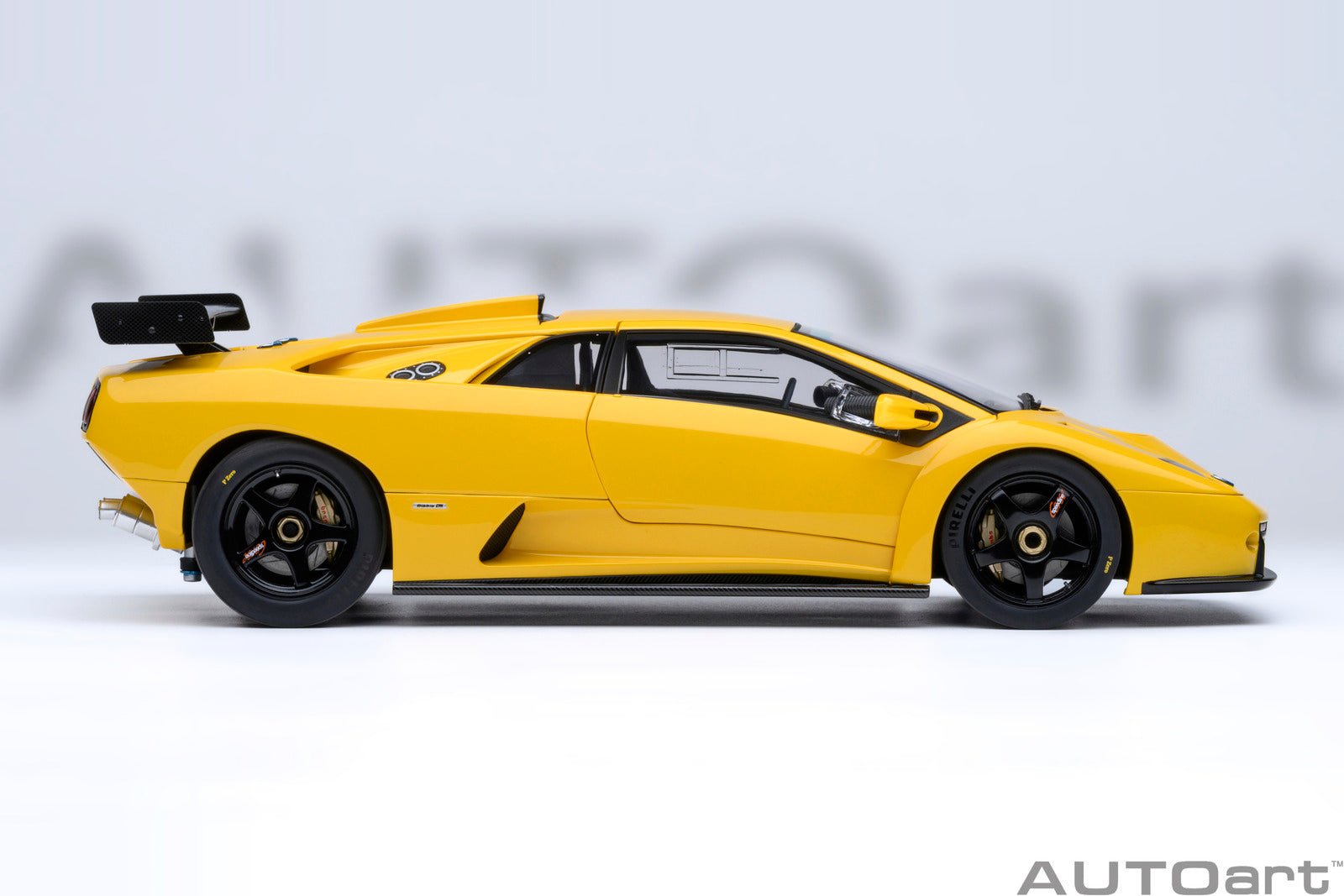 AutoArt Lamborghini Diablo GTR (Superfly Yellow) 1:18 Modell
