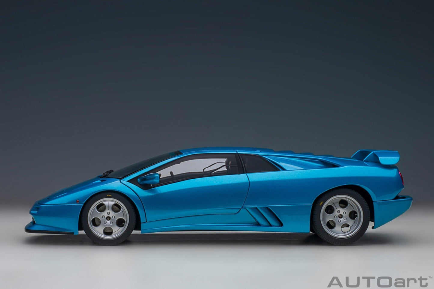 AutoArt Lamborghini Diablo SE 30th Anniversary Edition - Blu Sirena 1:18 Modell - Artexio