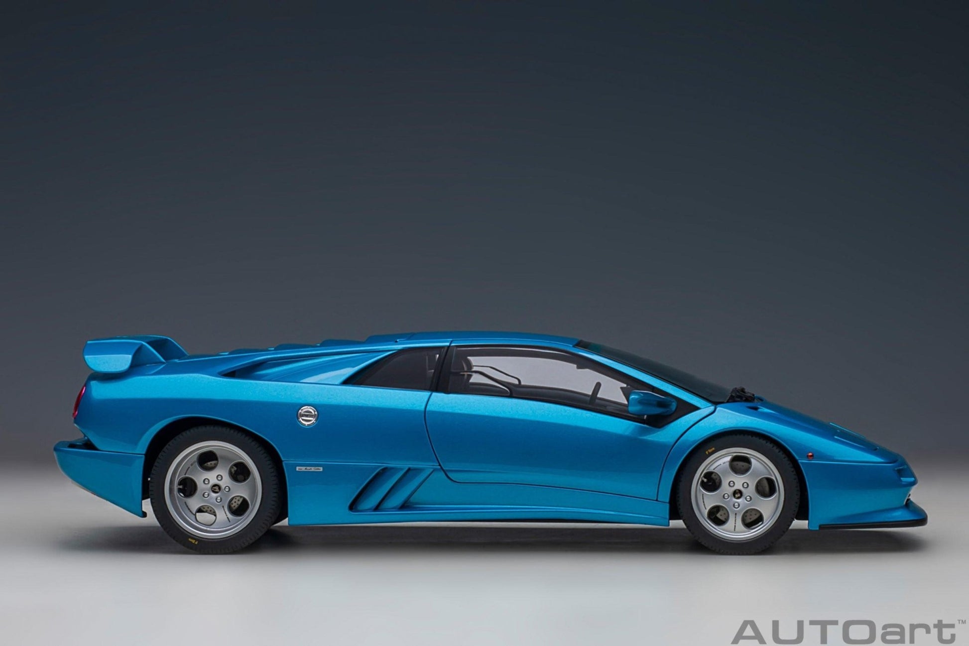 AutoArt Lamborghini Diablo SE 30th Anniversary Edition - Blu Sirena 1:18 Modell - Artexio