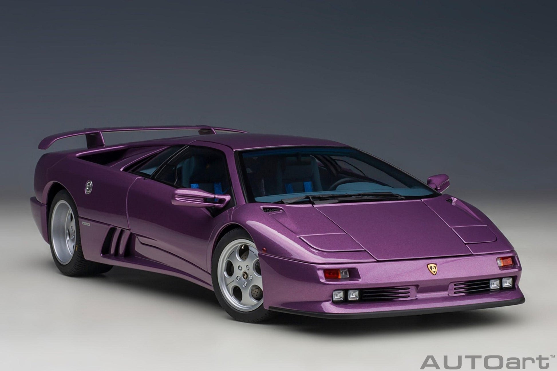 AutoArt Lamborghini Diablo SE 30th Anniversary Edition - Viola SE30 1:18 Modell - Artexio