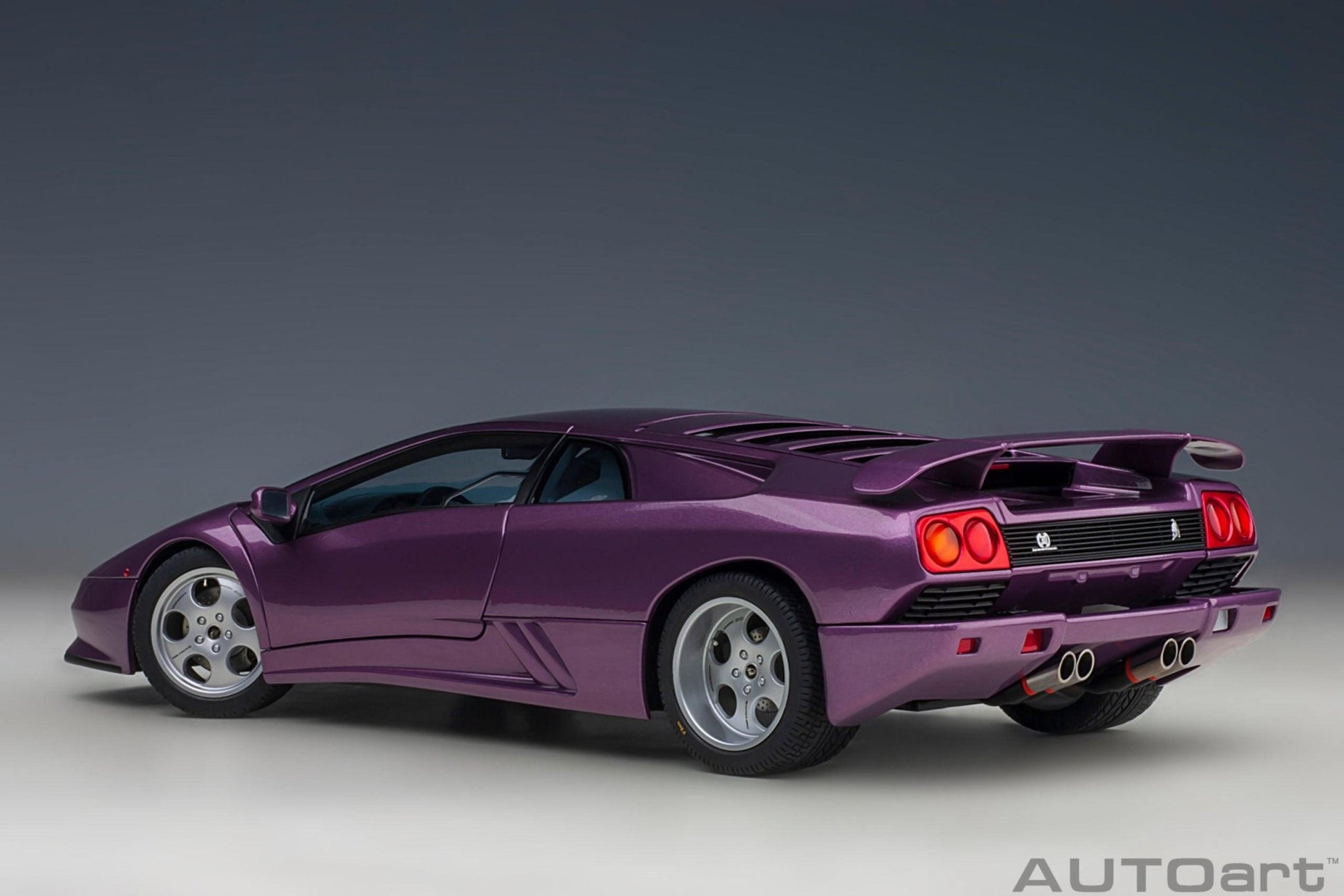 AutoArt Lamborghini Diablo SE 30th Anniversary Edition - Viola SE30 1:18 Modell - Artexio