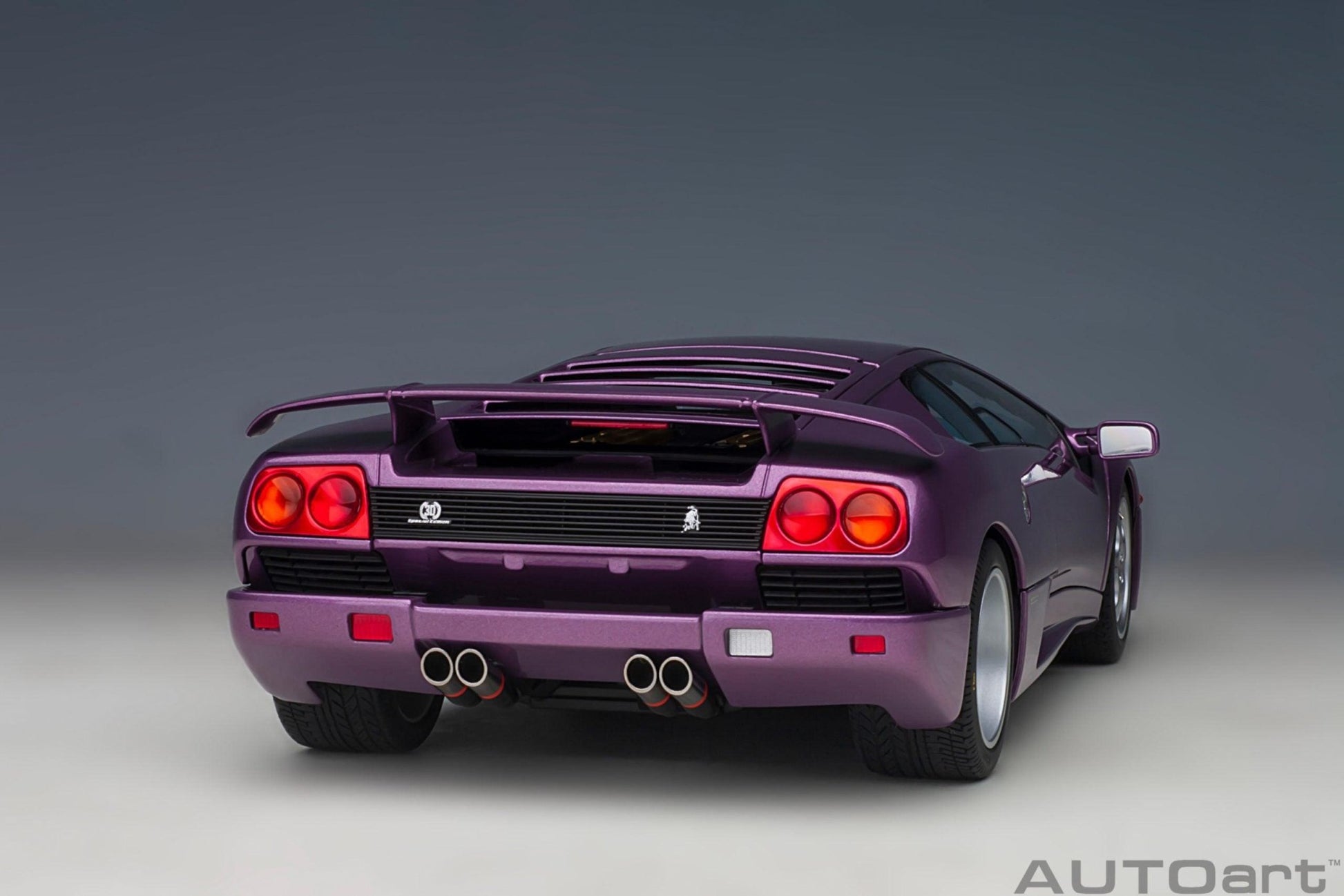 AutoArt Lamborghini Diablo SE 30th Anniversary Edition - Viola SE30 1:18 Modell - Artexio