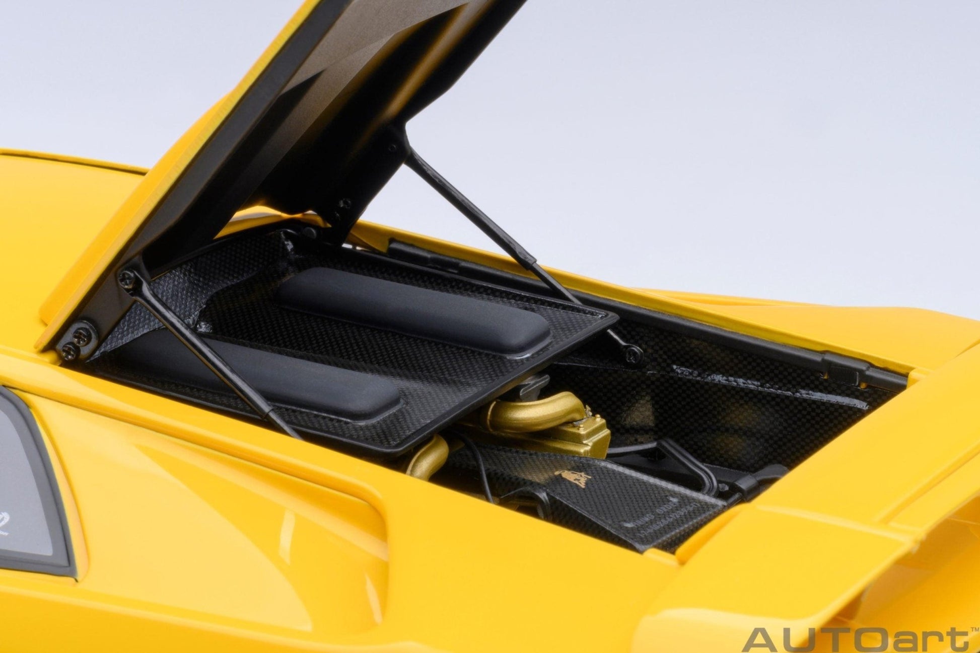 AutoArt Lamborghini Diablo SE JOTA - Superfly Yellow 1:18 Modell - Artexio