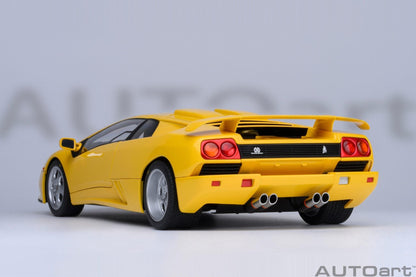 AutoArt Lamborghini Diablo SE JOTA - Superfly Yellow 1:18 Modell - Artexio