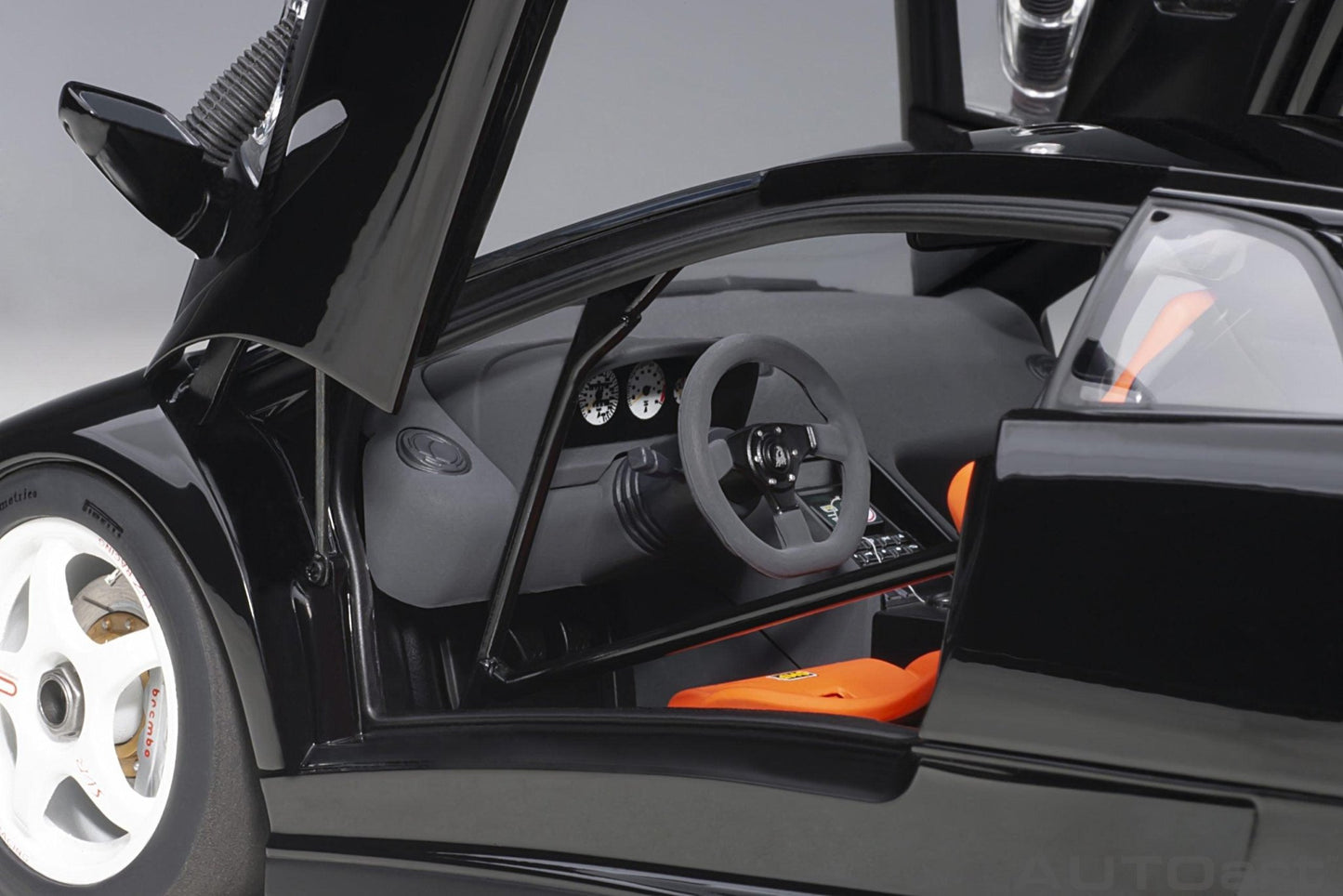 AutoArt Lamborghini Diablo SV - R - Deep Black 1:18 Modell