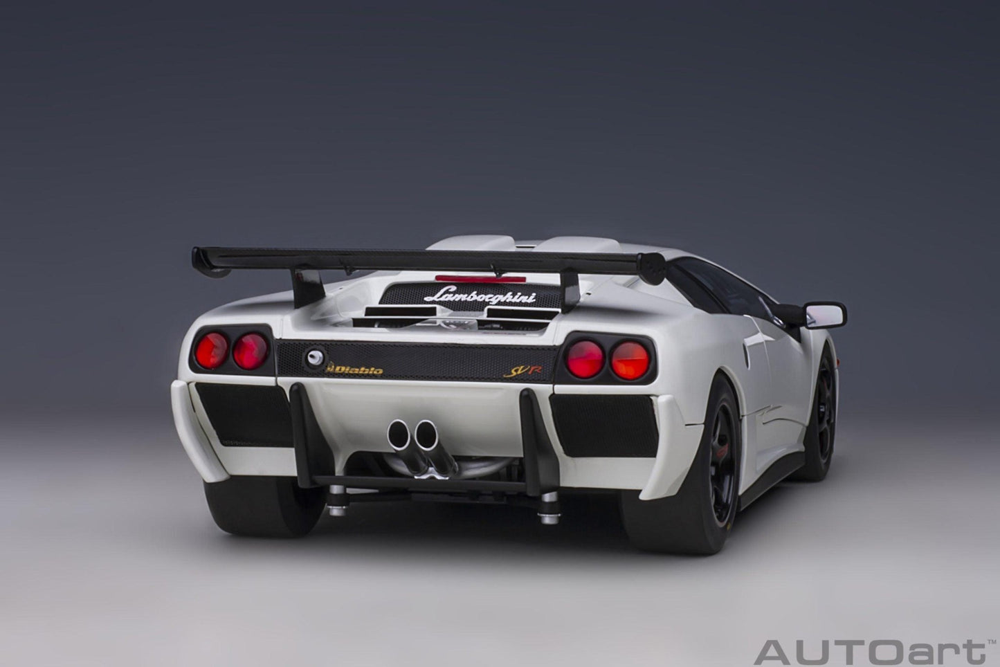 AutoArt Lamborghini Diablo SV - R - Impact White 1:18 Modell - Artexio