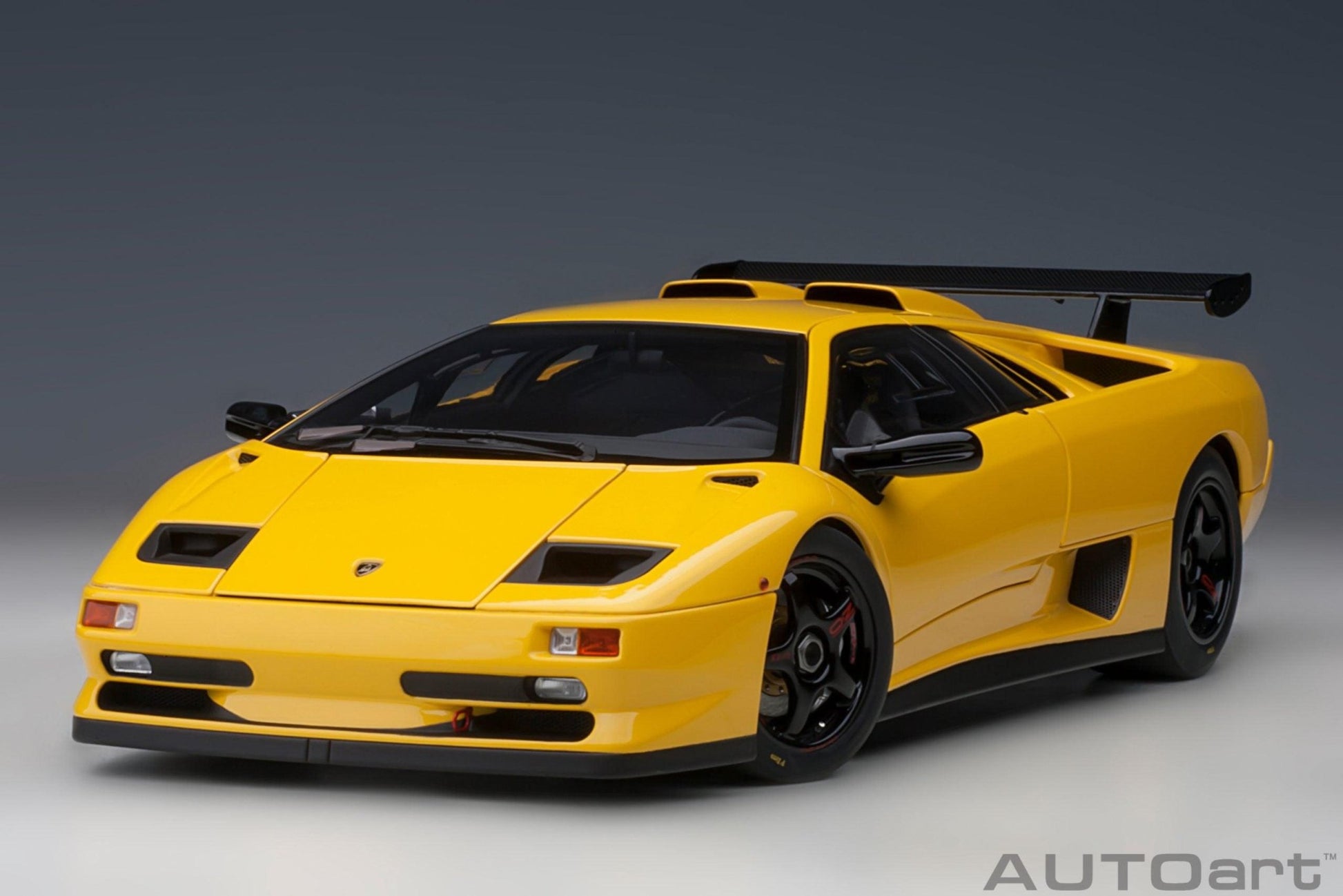 AutoArt Lamborghini Diablo SV-R - Superfly Yellow 1:18 Modell_Artexio