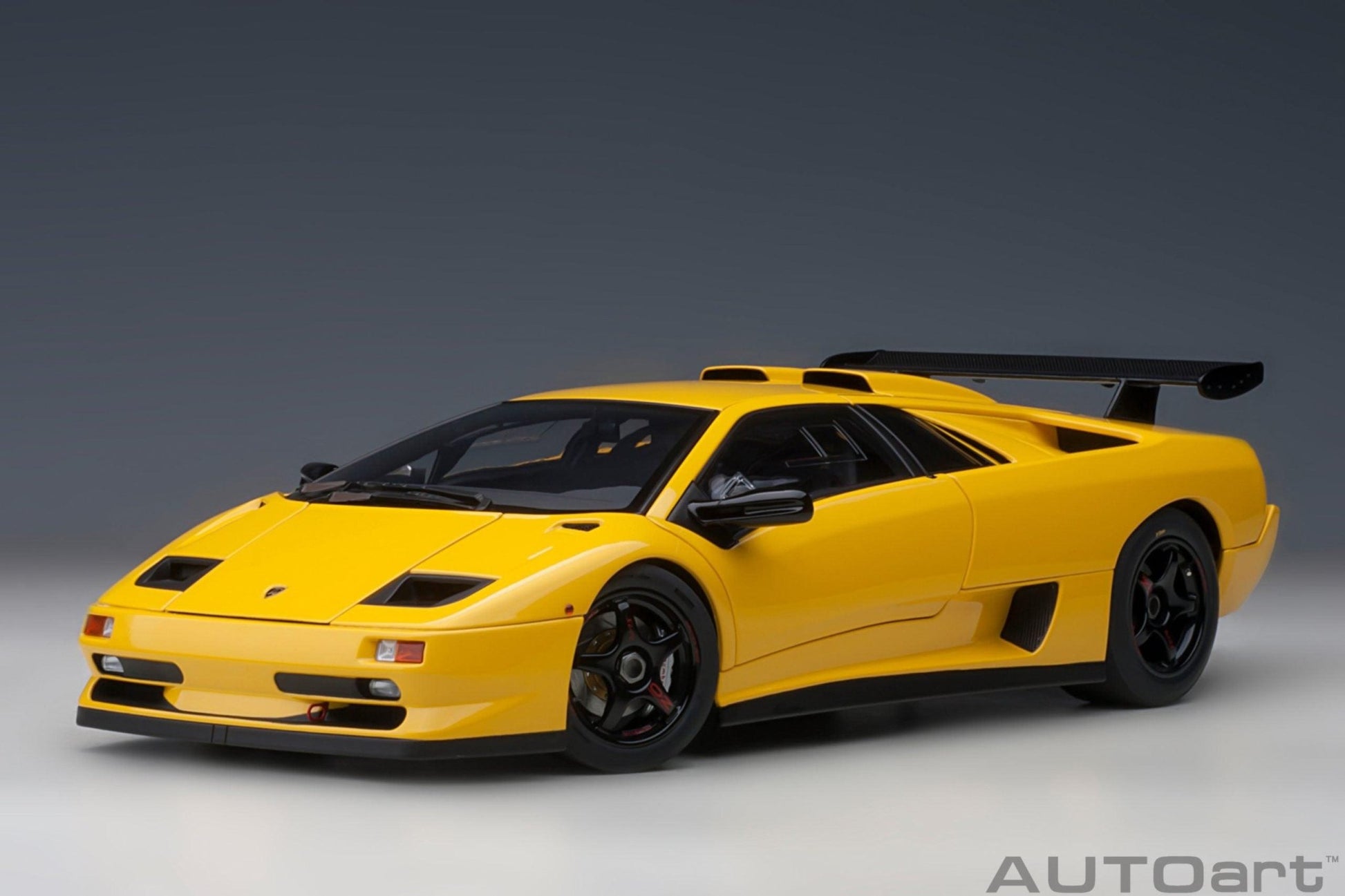 AutoArt Lamborghini Diablo SV-R - Superfly Yellow 1:18 Modell_Artexio