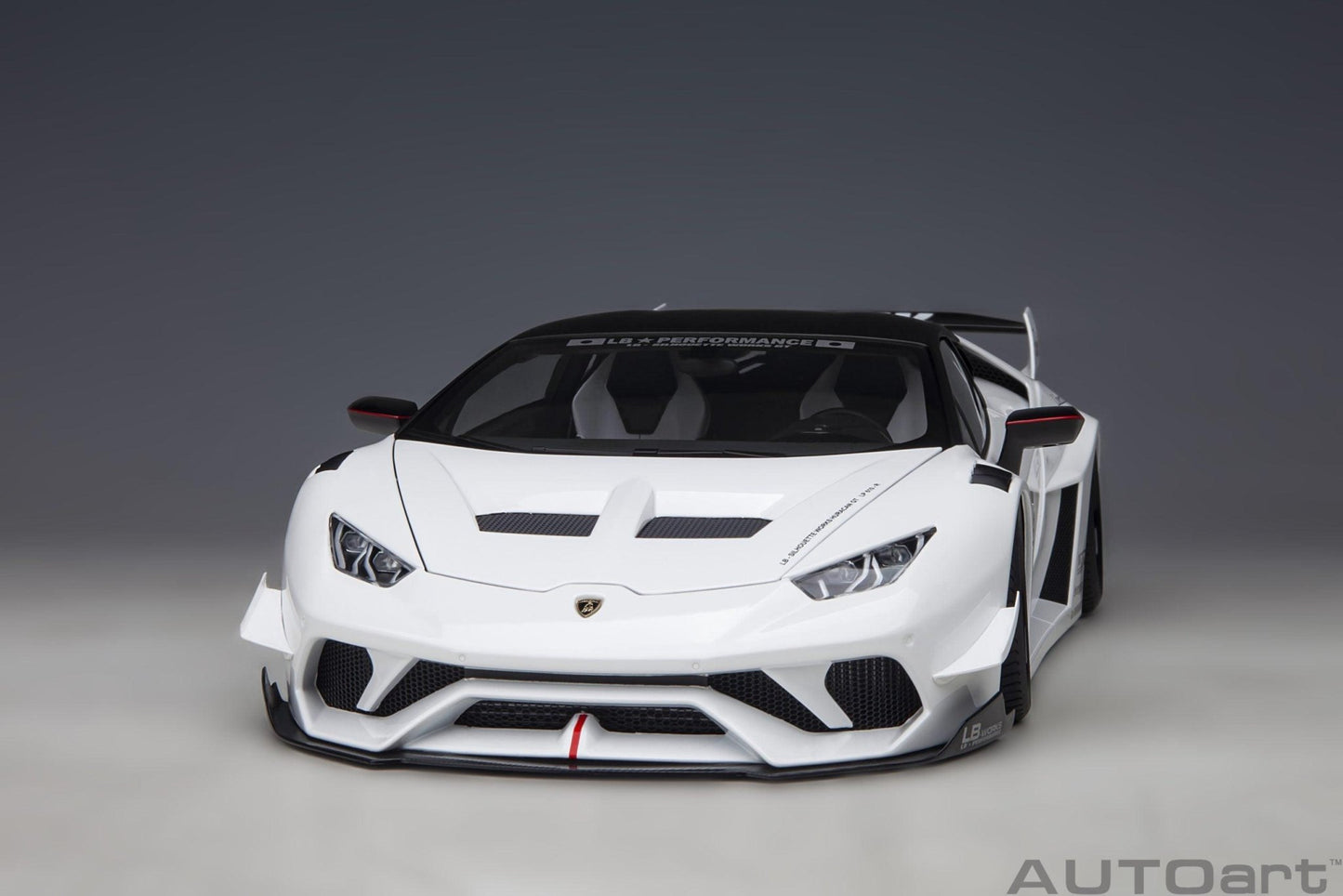 AutoArt Lamborghini Huracan GT Liberty Walk LB Silhouette - White 1:18 Modell - Artexio