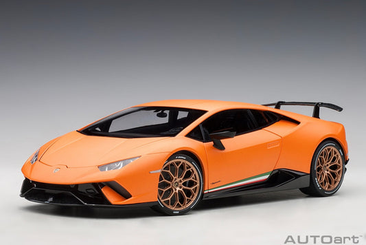 AutoArt Lamborghini Huracan Performante - Arancio Anthaeus/Matt Orange 1:18 Modell - Artexio