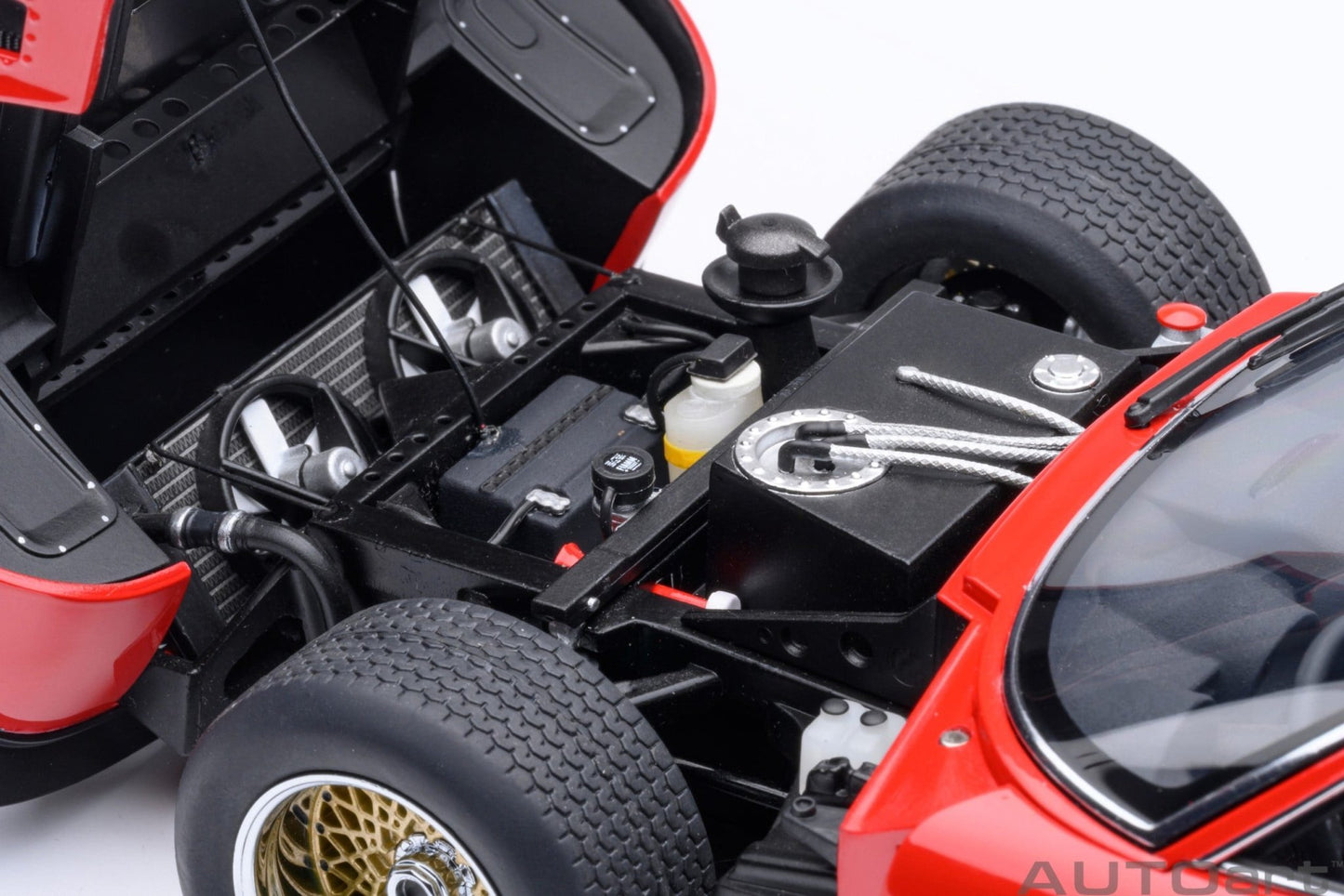 AutoArt Lamborghini Miura JOTA SVR Red 1:18 Modell