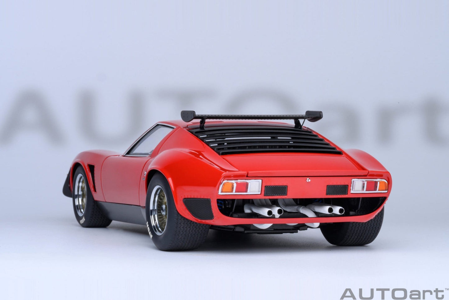 AutoArt Lamborghini Miura JOTA SVR Red 1:18 Modell