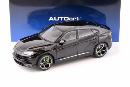 AutoArt Lamborghini Urus - Nero Noctis 1:18 Modell - Artexio