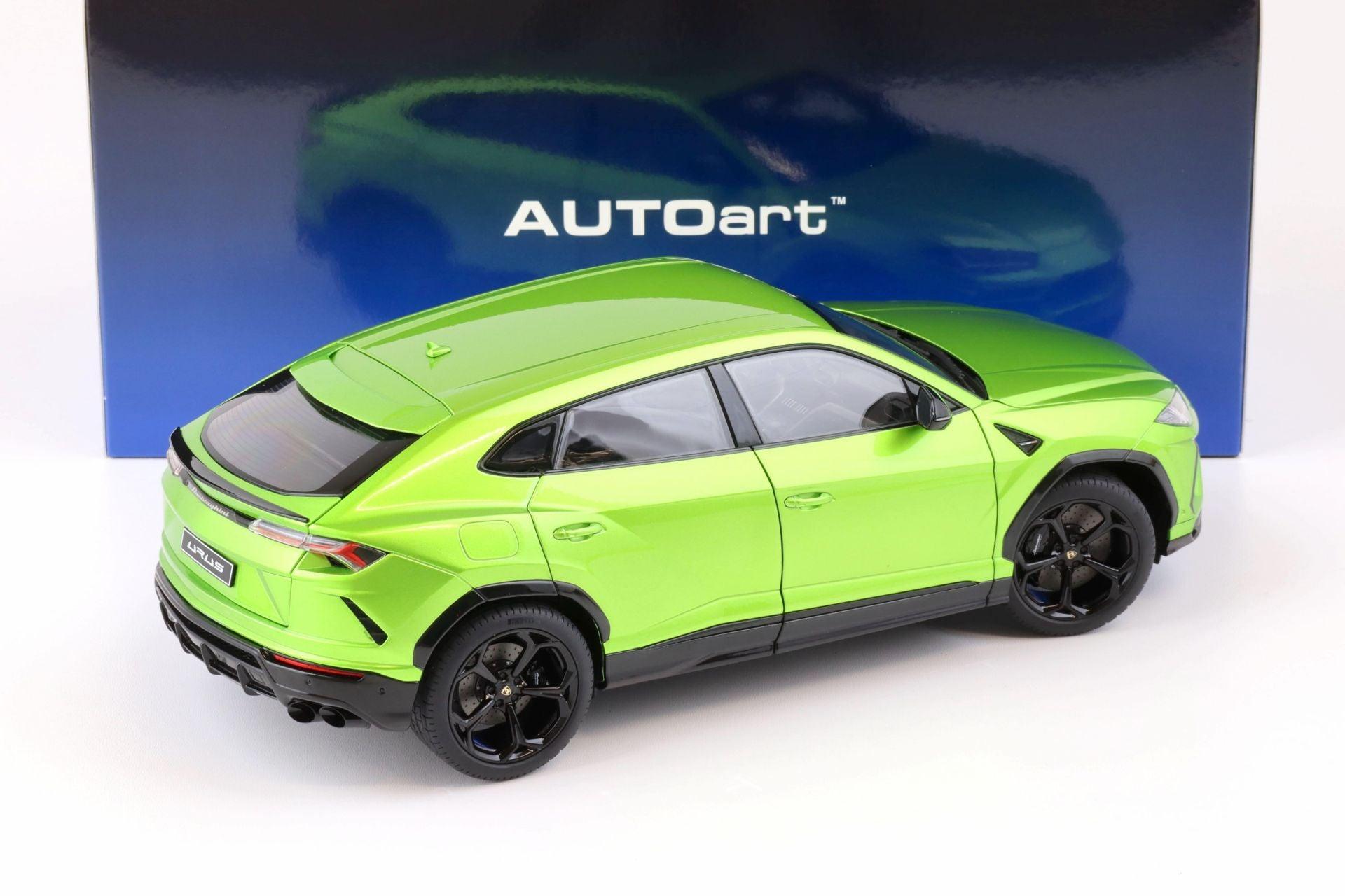 AutoArt Lamborghini Urus - Verde Selvans 1:18 Modell - Artexio