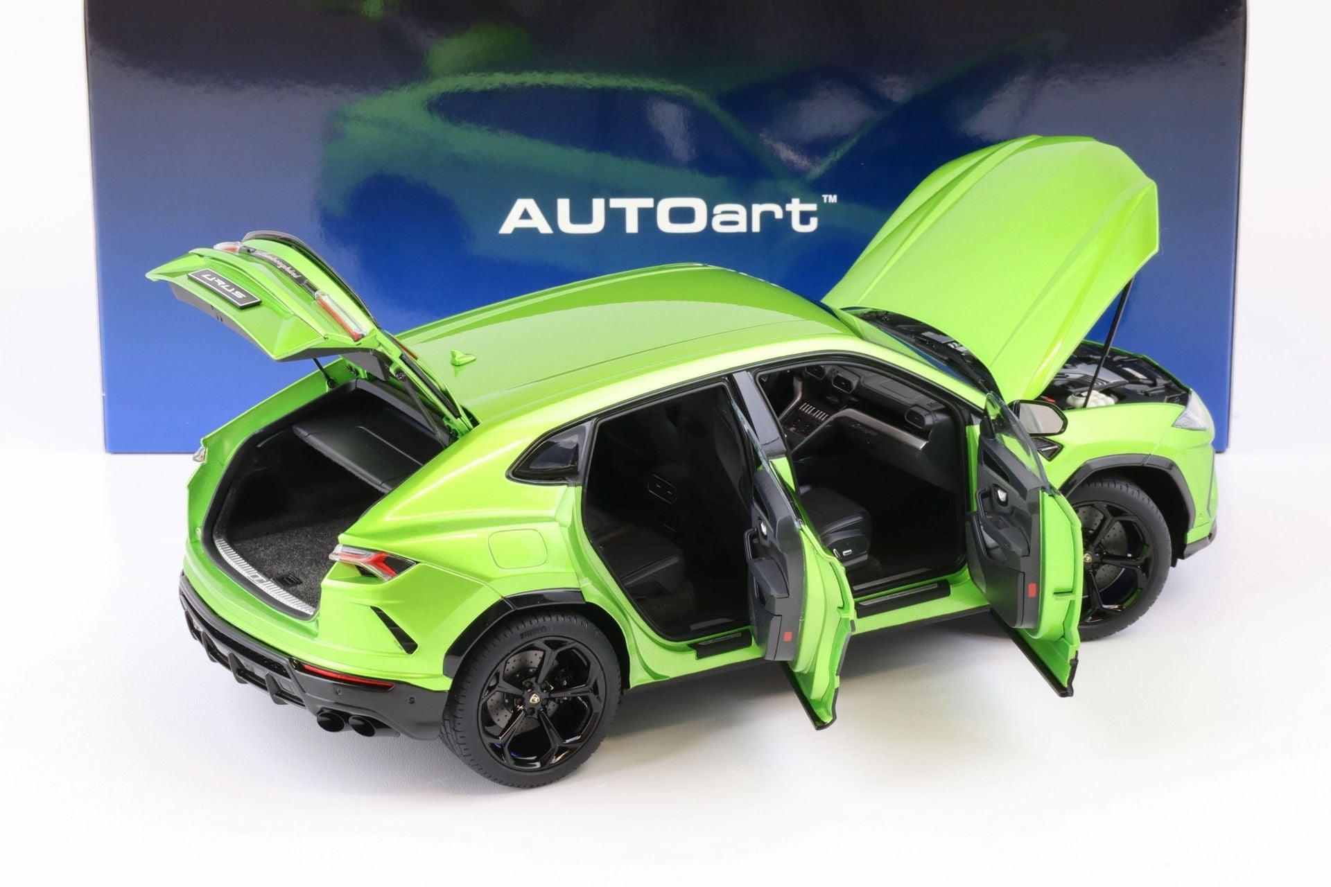 AutoArt Lamborghini Urus - Verde Selvans 1:18 Modell - Artexio