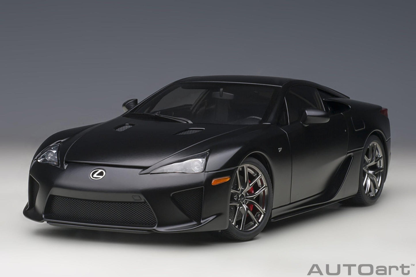 AutoArt Lexus LFA - Matt Black 1:18 Modell - Artexio