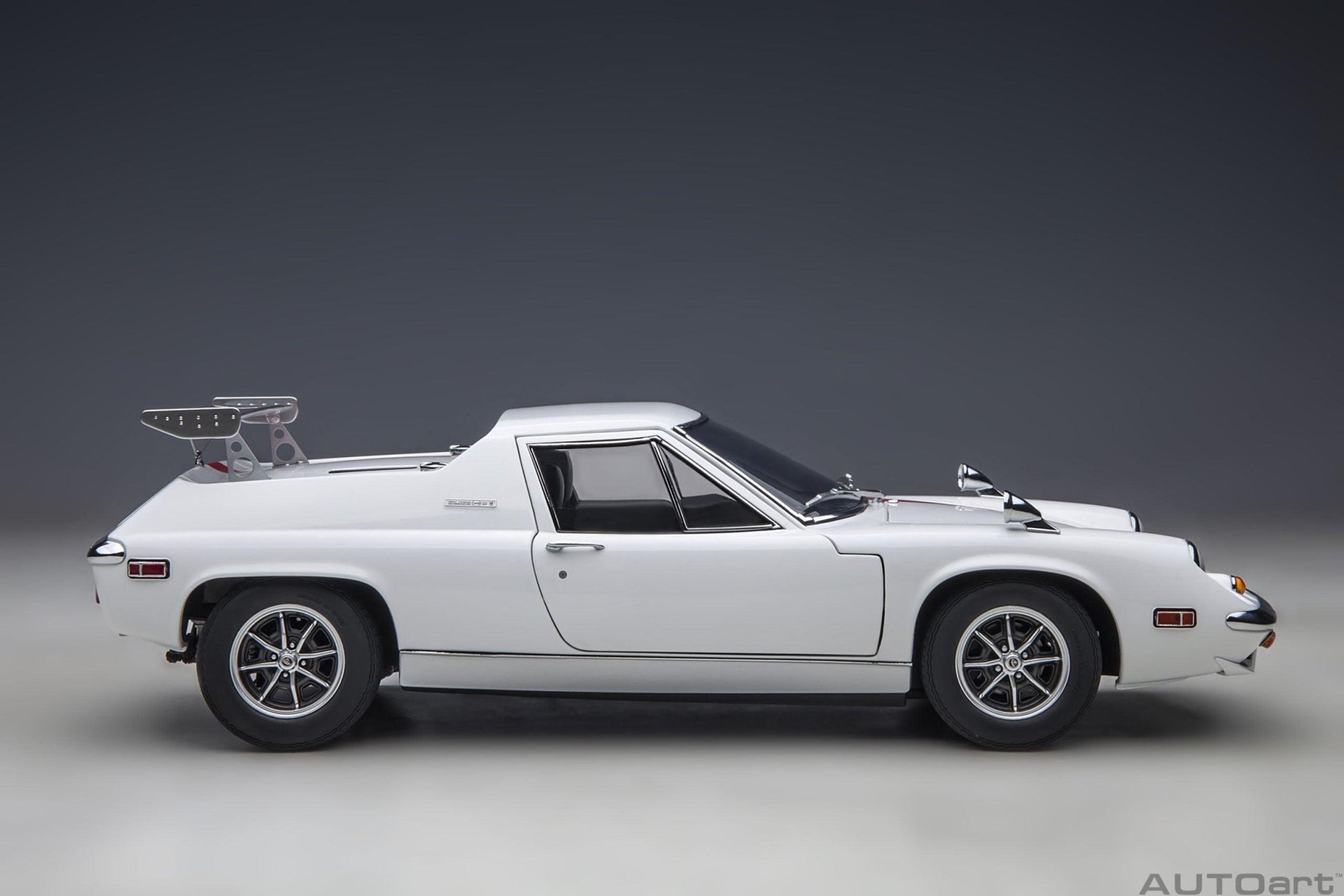 AutoArt Lotus Europa Special THE CIRCUIT WOLF 1:18 Modell - Artexio