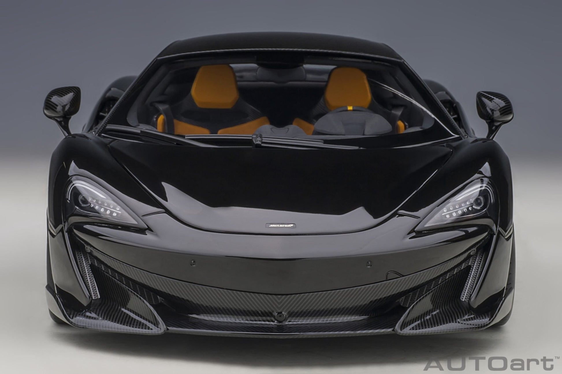 AutoArt McLaren 600LT - Onyx Black 1:18 Modell - Artexio