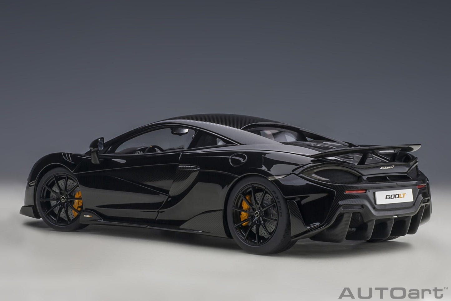 AutoArt McLaren 600LT - Onyx Black 1:18 Modell - Artexio