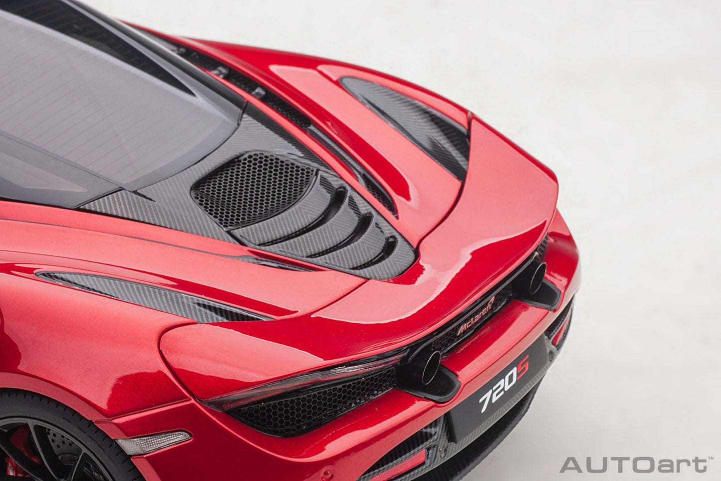 AutoArt McLaren 720S - Memphis Red 1:18 Modell - Artexio