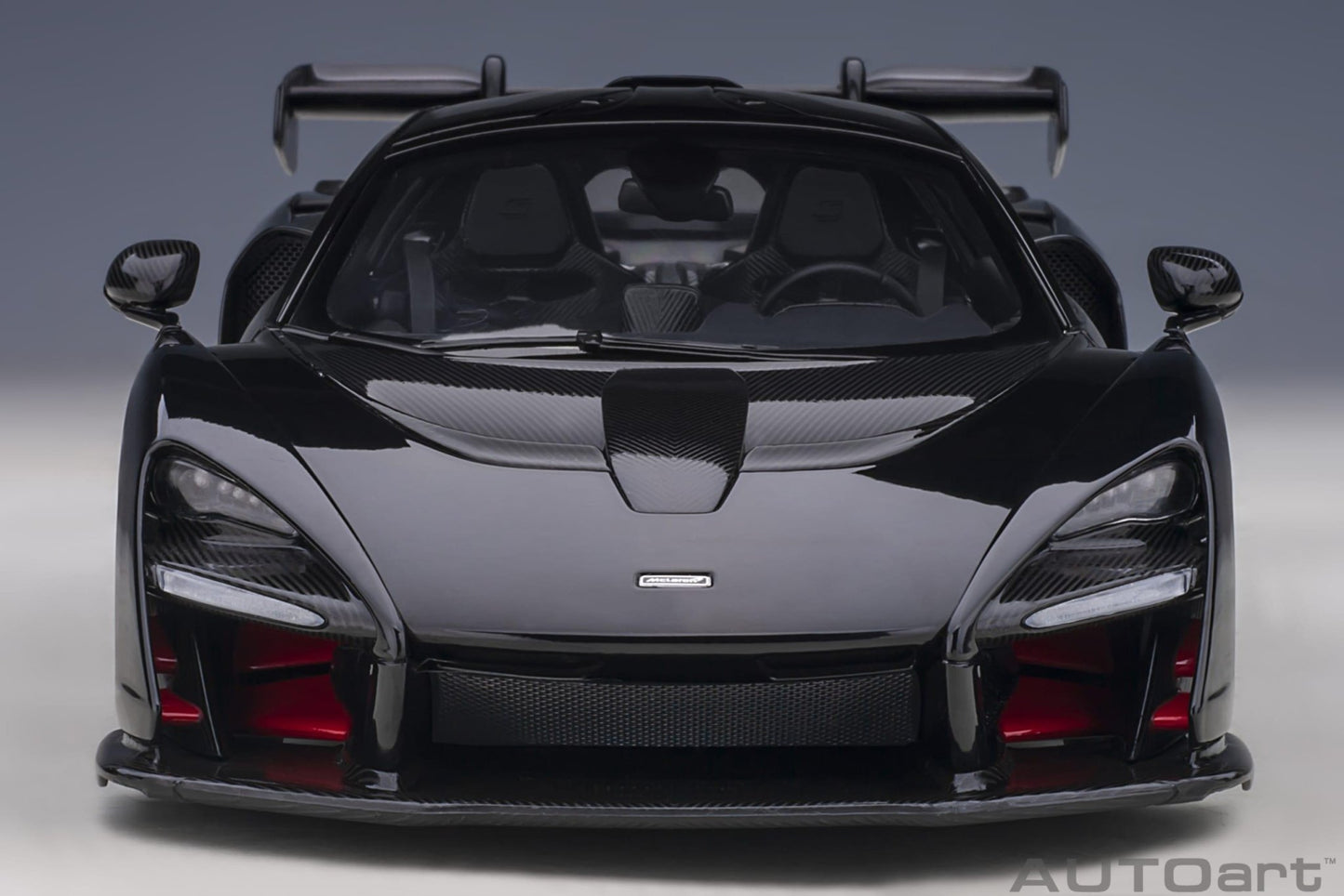 AutoArt McLaren Senna - Stealth Cosmos 1:18 Modell - Artexio