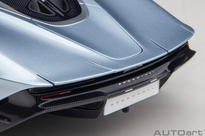 AutoArt McLaren Speedtail - Frozen Blue 1:18 Modell - Artexio