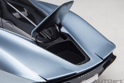 AutoArt McLaren Speedtail - Frozen Blue 1:18 Modell - Artexio