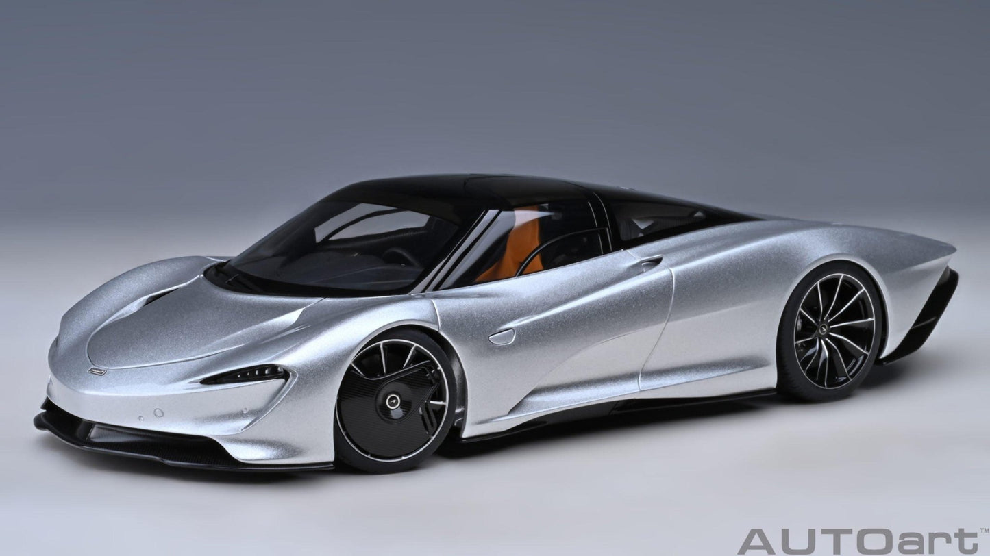 AutoArt McLaren Speedtail - Supernova Silver 1:18 Modell - Artexio